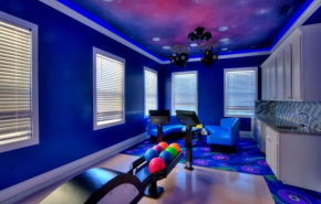 America Tour themed rooms with bowling lane